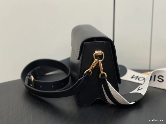 WIS VUITTON TWIST MM-23*17*9.5CM LOUIS 0812